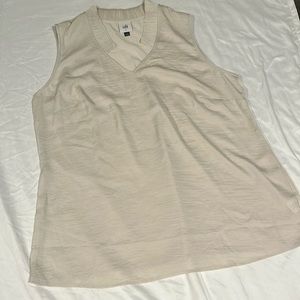 Cabi sleeveless blouse size large NWOT